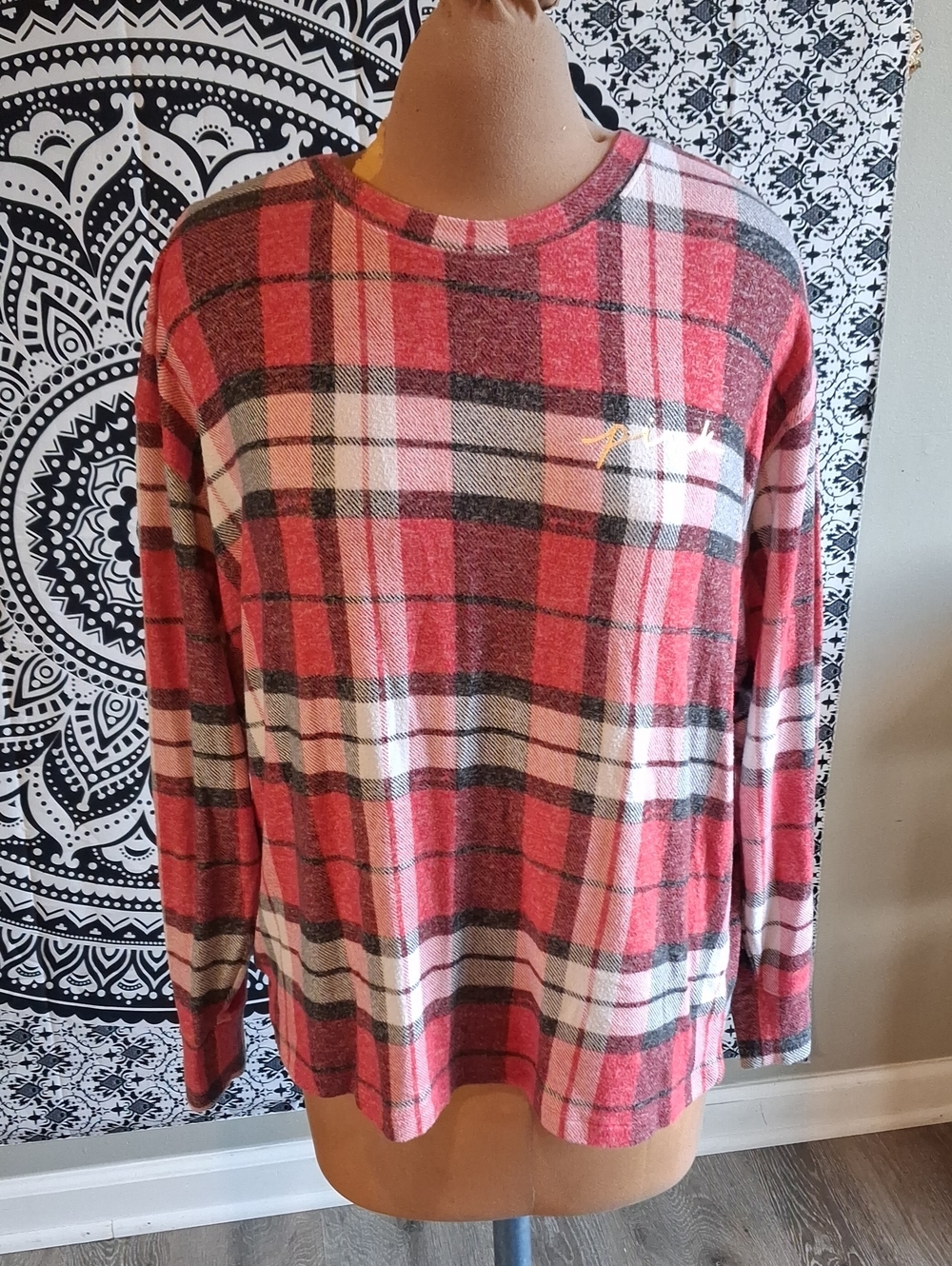 PINK Victoria's Secret Red Plaid Crewneck Sweater